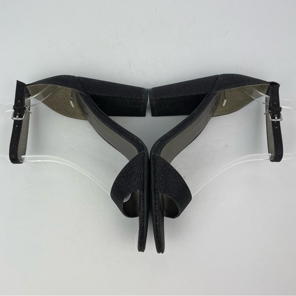 G By Guess size 8 Women’s Shantel Black Ankle Strap Heels Sandals - Picture 6 of 9